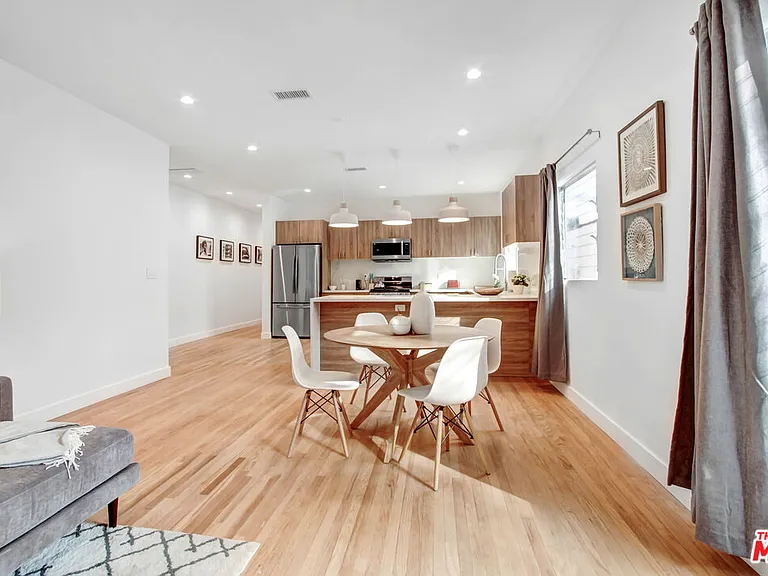 434 N Ogden Dr #1/2 — Photo 2