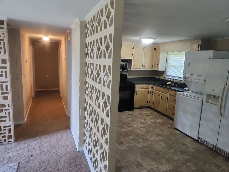 6228 Watkins Rd — Photo 2
