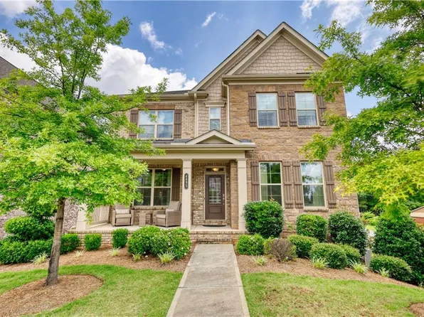 4895 Sterling Close, Buford, GA 30518