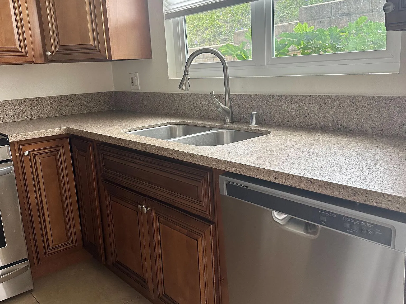 3721 Erringer Rd — Photo 4