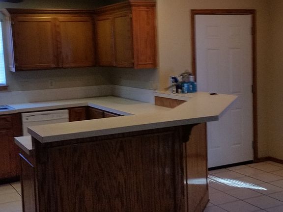 Front Entry with Breakfast Bar