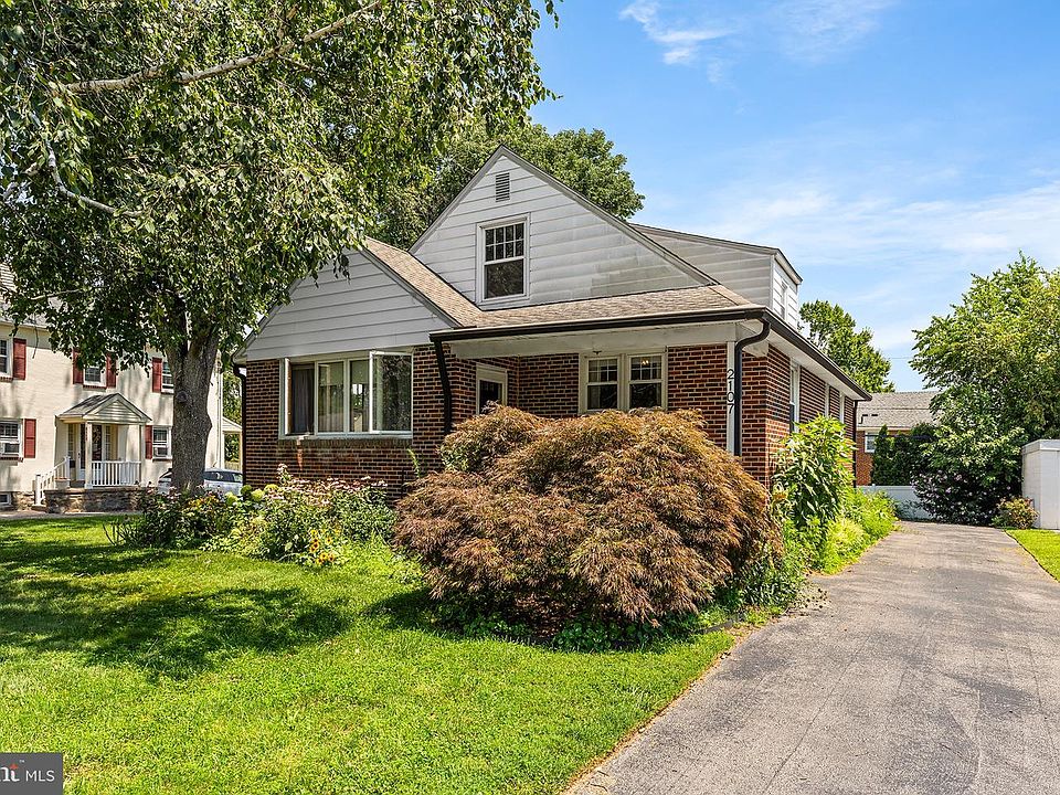 1st image of 2107 Winton Ave