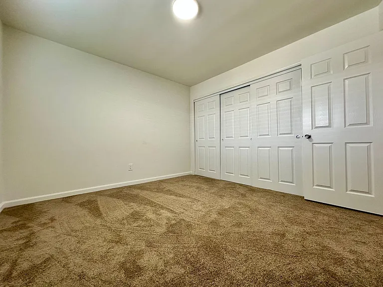 11809 Birch Ave — Photo 5