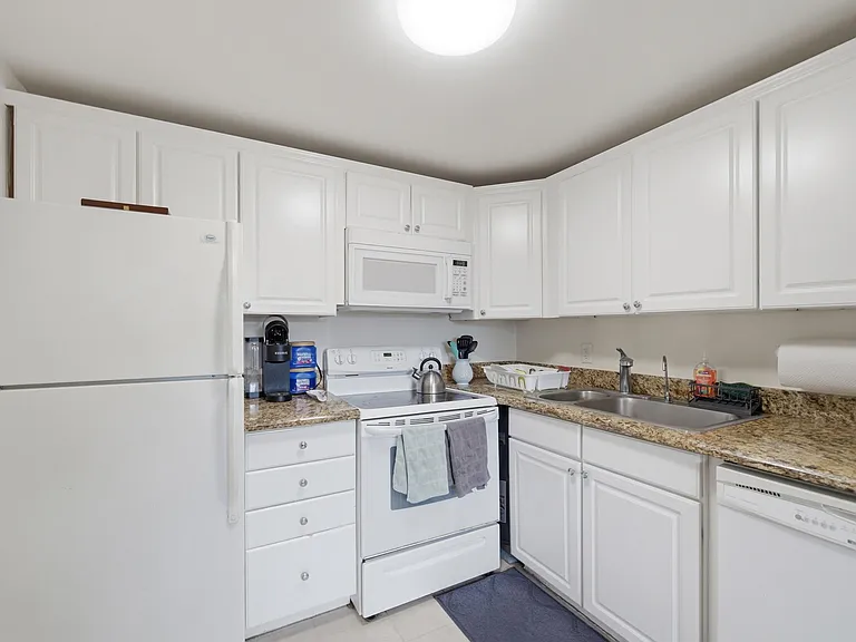 387 Flanders Way #I — Photo 12