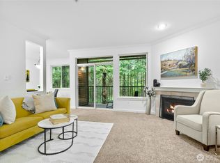 25025 SE Klahanie Blvd APT D204, Sammamish, WA