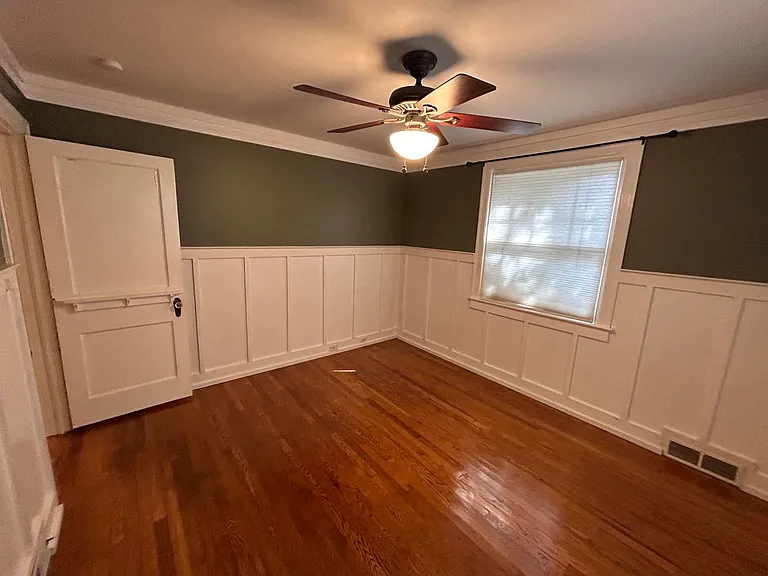 2461 Lyndhurst Ave — Photo 86