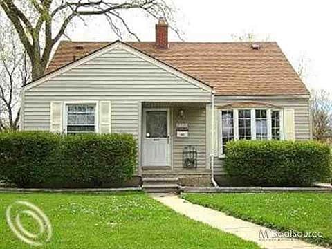 2nd image of 23520 Rosewood Ave
