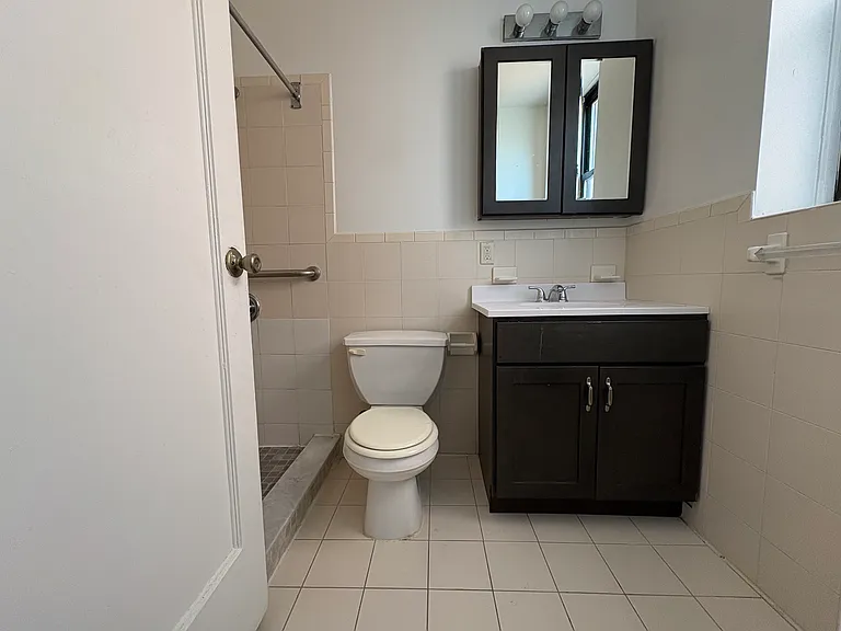 583 MT. Prospect Gardens — Photo 7