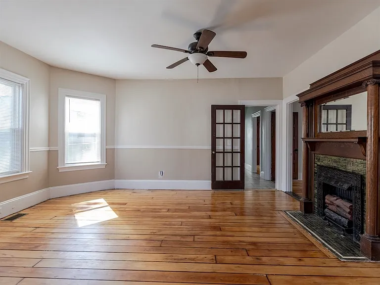 18 Meader St #1 — Photo 8