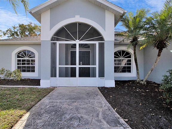 4th image of 16390 Larocha Dr