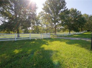 9213 S Shrout Rd, Grain Valley, MO 64029
