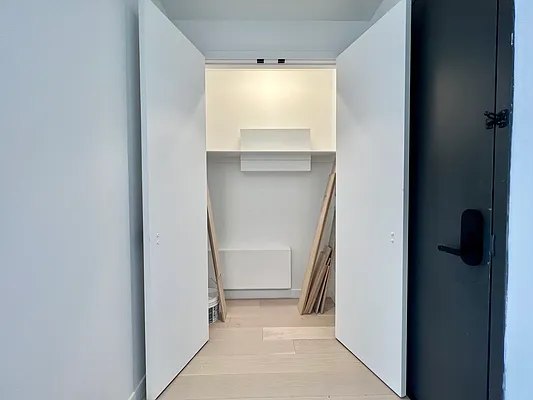 Rented by Compass | media 25