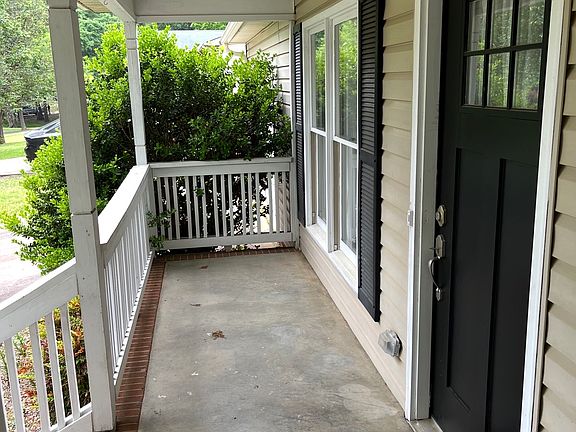3rd image of 402 Mayfield Dr