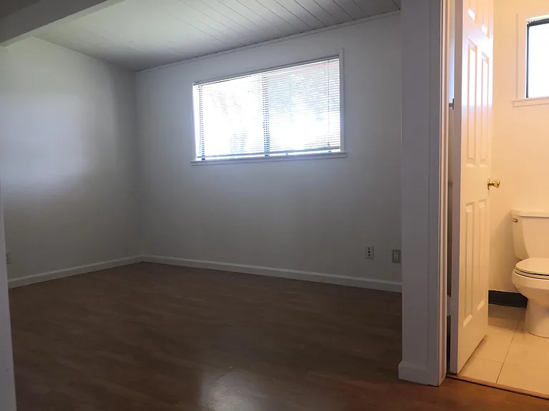 807 Lakehaven Dr — Photo 12