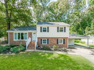 224 Biltmore Dr, Colonial Heights, VA 23834