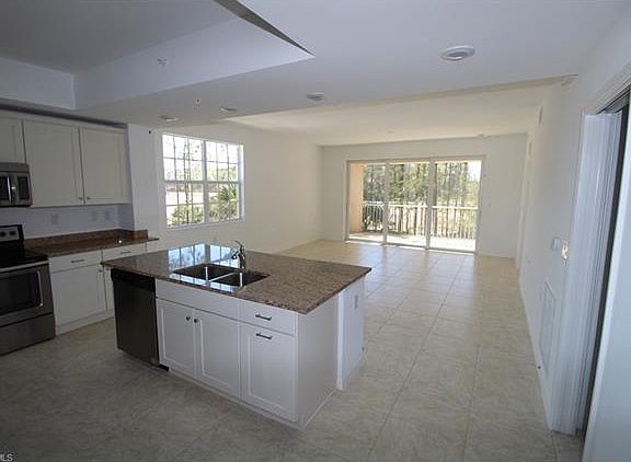 4th image of 10791 Palazzo Way #8-201