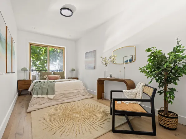 1198 Jefferson Avenue image 8 of 17