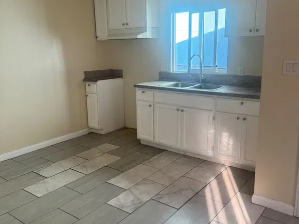 889 E 42nd St #1, Los Angeles, CA 90011