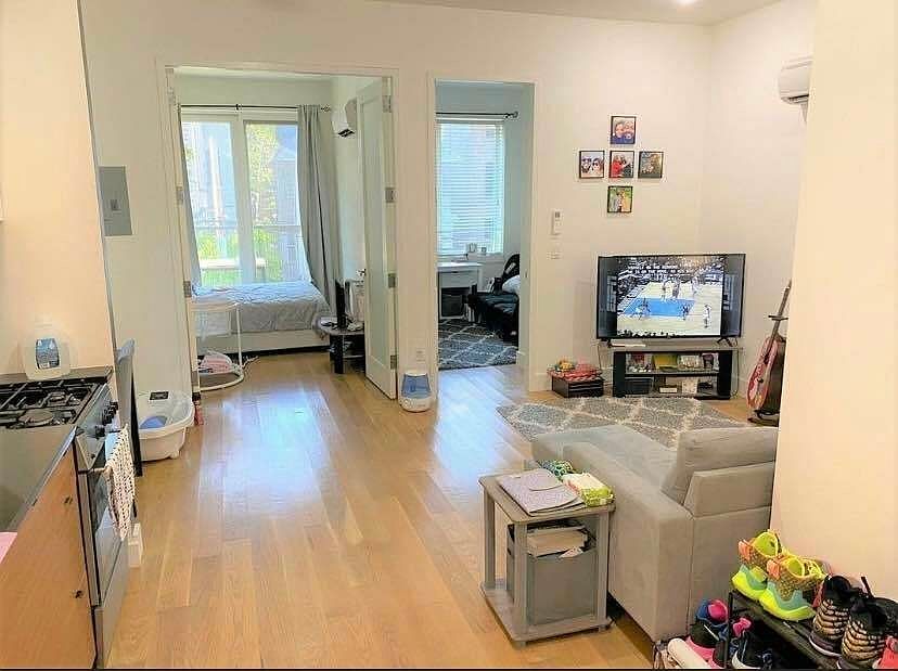 1st image of 80 Winthrop St #3B