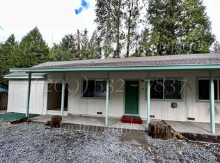 2 Bedroom 1 Bath Duplex In Sierra Village With Trash & Water Included, Mi Wuk Village, CA 95346