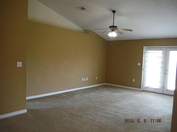 4th image of 8542 High School Blvd