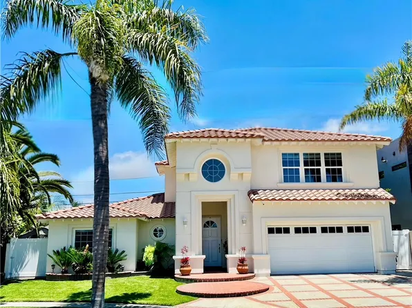 9112 Playa Dr, Huntington Beach, CA 92646