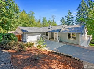 8324 Springridge Rd NE, Bainbridge Island, WA 98110