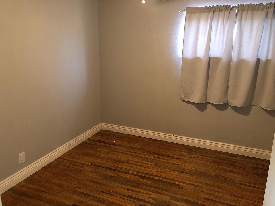 2nd image of 404 N Carolina St