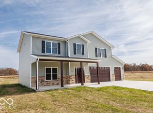 714 White Oak Rd, Spencer, IN 47460