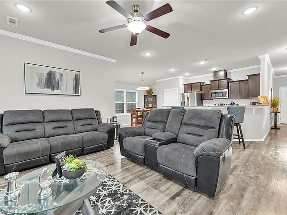 2nd image of 6705 SW Chalkstone Rd
