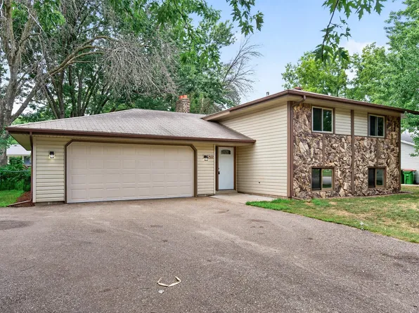 8370 6th St NE, Spring Lake Park, MN 55432