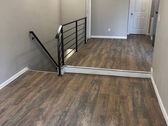 5th image of 633 W York St Floor 3