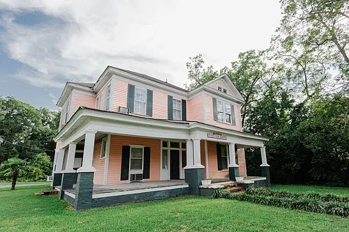 457 Forsyth St Photo 1