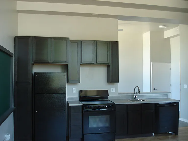 308 E Corning St — Photo 29