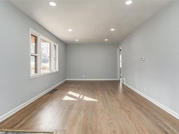 5th image of 2608 S Northern Blvd