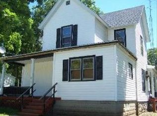 105 Garfield St, Harvard, IL 60033