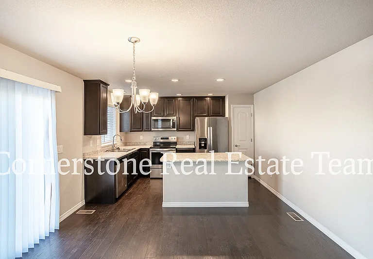 10758 Saco Dr — Photo 15