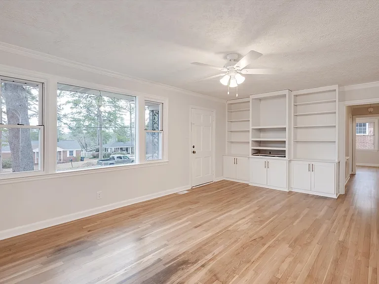 1839 Robin Rd — Photo 8