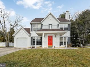 301 Pickwick Dr, Williamstown, NJ