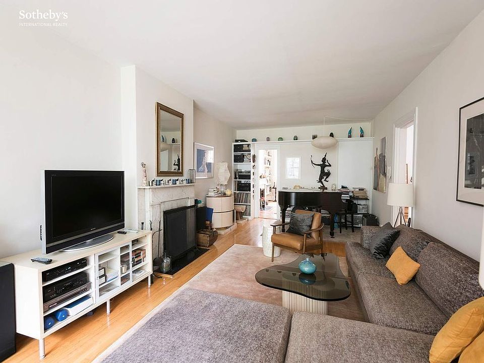 1st image of 54 W 11th St #2