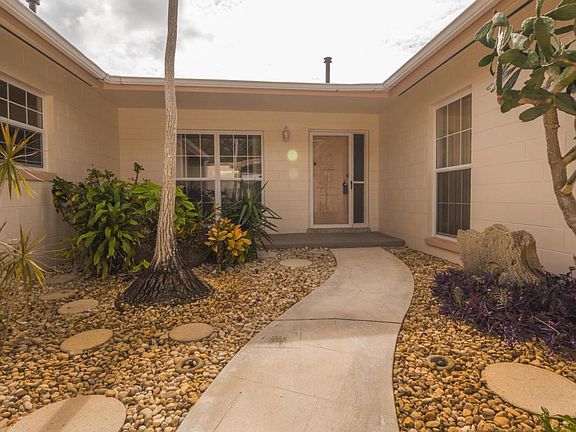 3rd image of 1509 Turnesa Dr