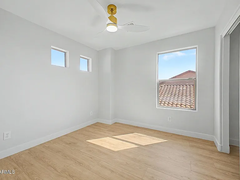 7062 W Andrew Ln — Photo 36