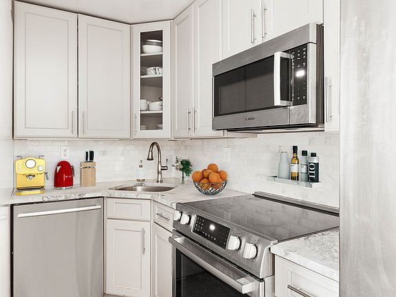 3rd image of 23 W 73rd St APT 702A