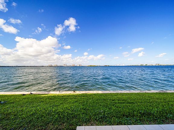 3rd image of 8020 East Dr #112