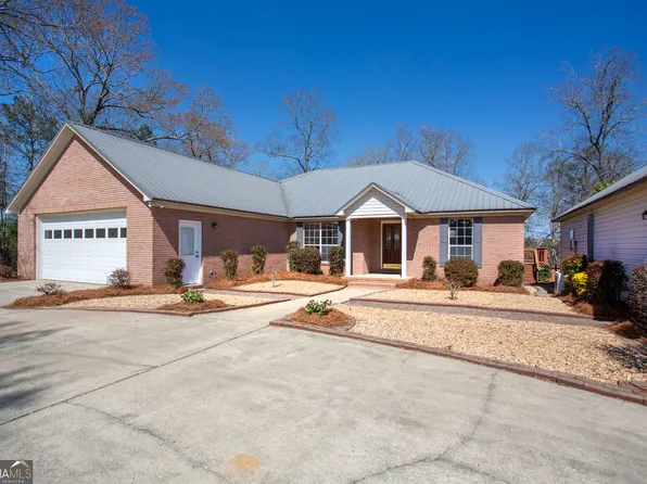 245 Cove Dr, Abbeville, AL 36310