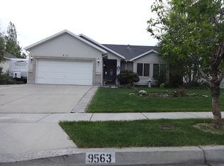 9563 S Skye Park Rd, South Jordan, UT 84009