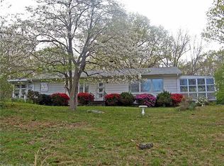 5 Great Quarter Rd, Sandy Hook, CT 06482