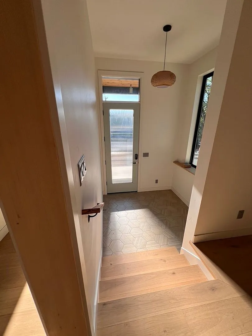 Bright & Modern New-Build in Northwest Bend, All Appliances, W/D Included, Comfortable outdoor sp... — Photo 3