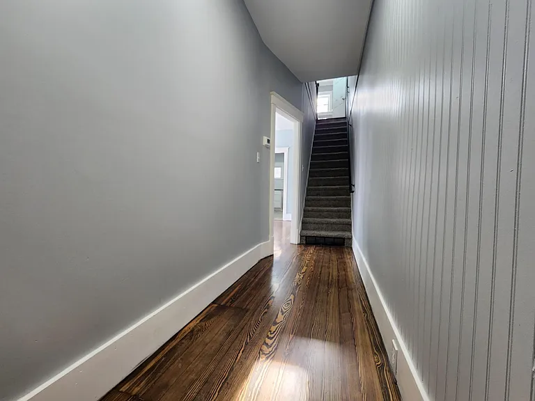123 Ridgeway St — Photo 22