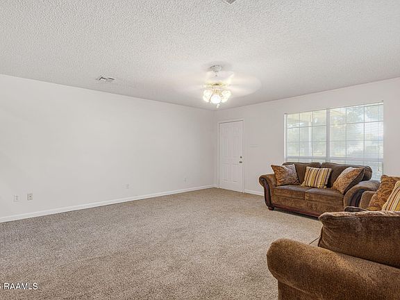 4th image of 3017 Riverwood Rd